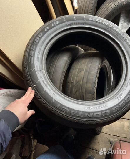 Continental ContiCrossContact UHP 235/60 R18