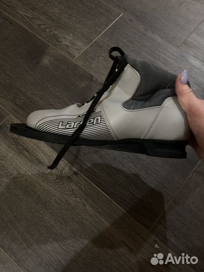 Лыжные ботинки