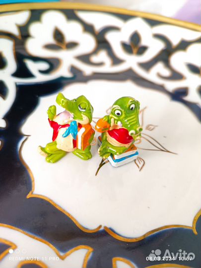 Игрушки киндер 90 х