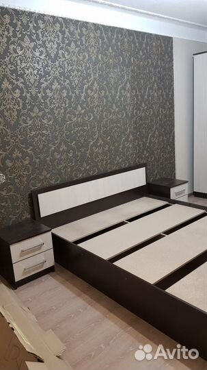 Спальный гарнитур