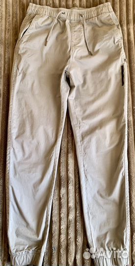 Брюки-джоггеры серые 46 размер