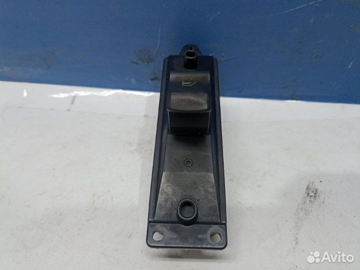 Кнопка стеклоподъемника передняя правая Haval F7