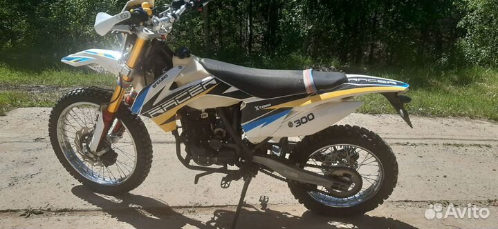Мотоцикл Racer rc300 gy8a