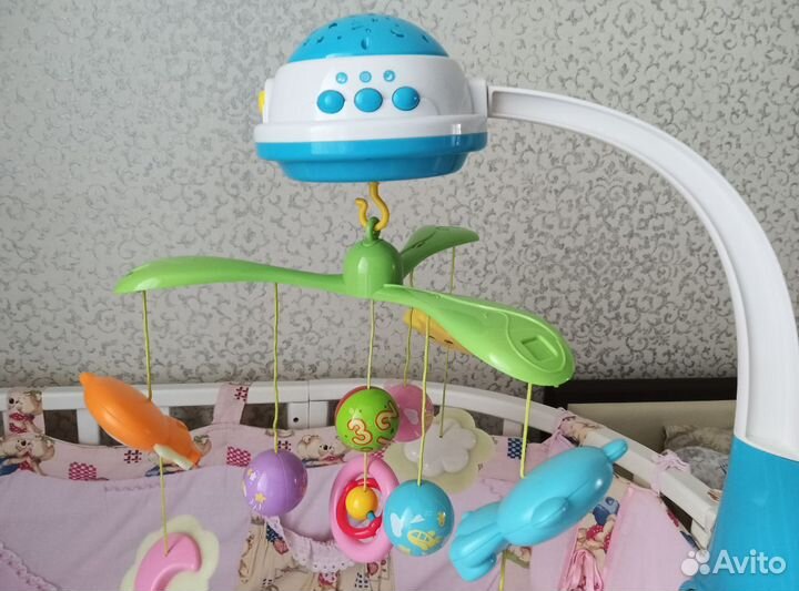 Музыкальная карусель на кроватку с проектором