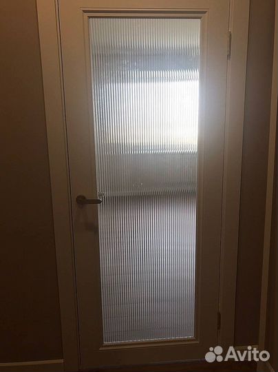 Межкомнатная дверь со стеклопакетом