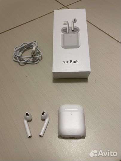 Беспроводная гарнитура Air Buds