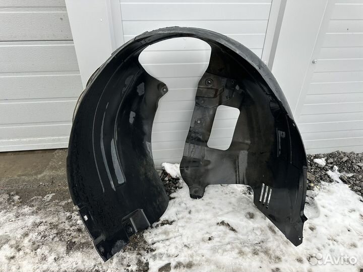 Подкрылок передний правый Kia K5