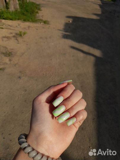 Наращивание ногтей на дому