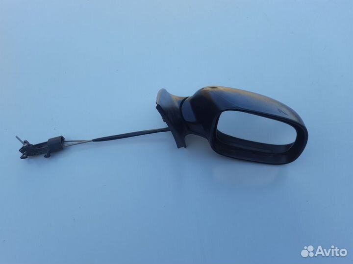 Зеркало правое механическое Skoda Fabia