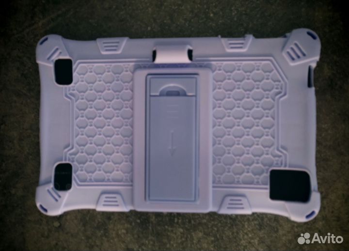 Планшет Digma Optima 8403D