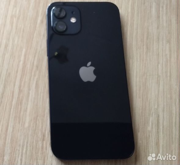 iPhone 12, 64 ГБ
