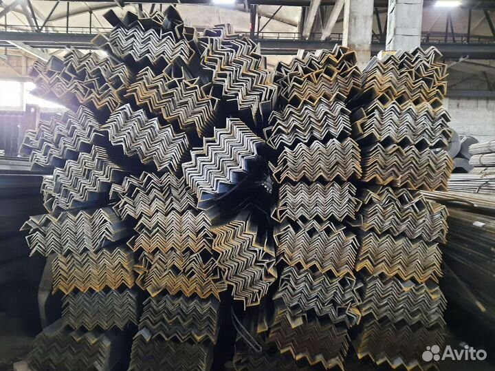Уголок стальной