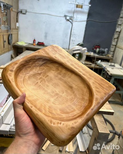 Чашка поднос из массива дуба