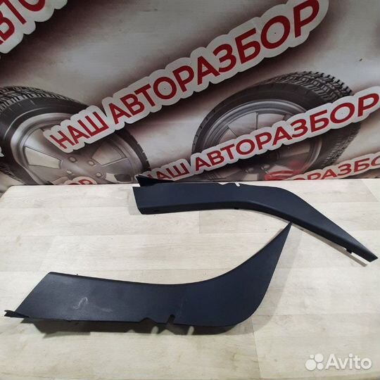 Накладка на стойку кузова задняя Renault Logan