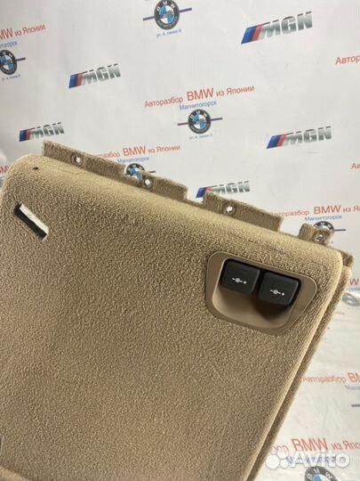 Обшивка багажного отделения правая Bmw X5 E53