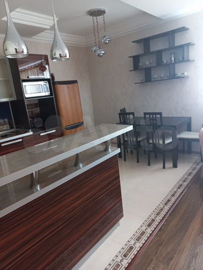 2-к. квартира, 89,7 м², 7/8 эт.