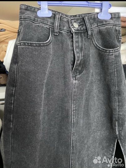 Джинсовая юбка миди в цвете графит