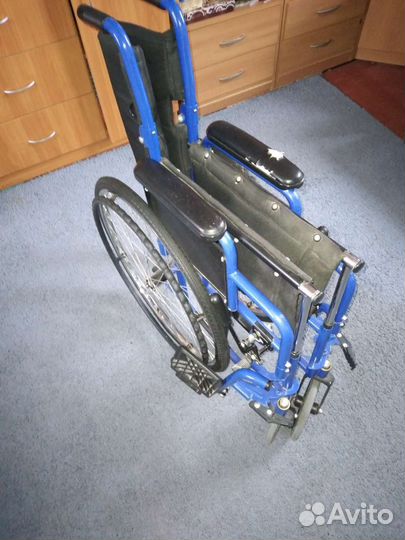 Инвалидная коляска