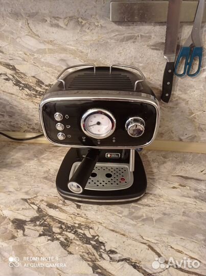 Продаю кофеварку centek