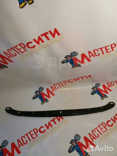 Усилитель переднего бампера Toyota Lite Ace Noah S