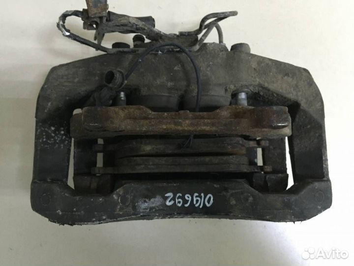 Суппорт передний правый Volkswagen Phaeton 2007-2016