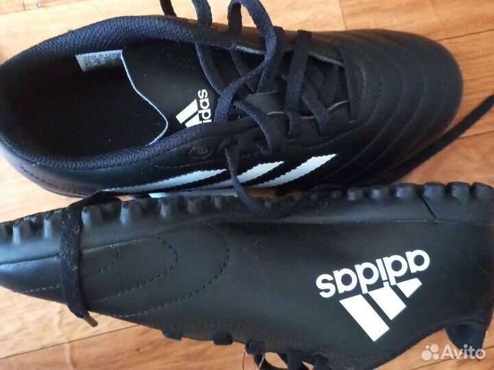 Сороконожки Adidas Goletto