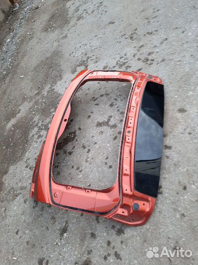 Vesta sw cross крышка багажника