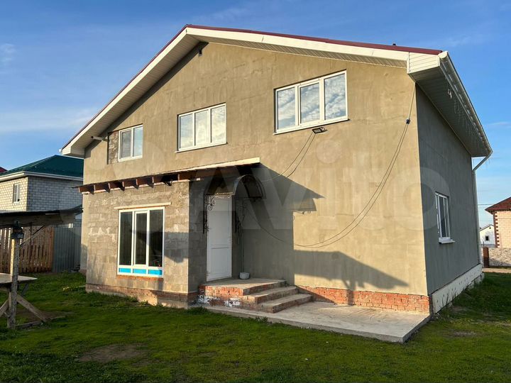 Дом 218 м² на участке 10 сот.