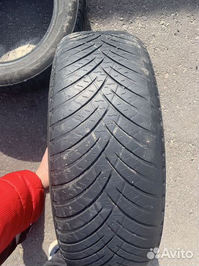 DoubleStar DLA01 215/60 R17 96H