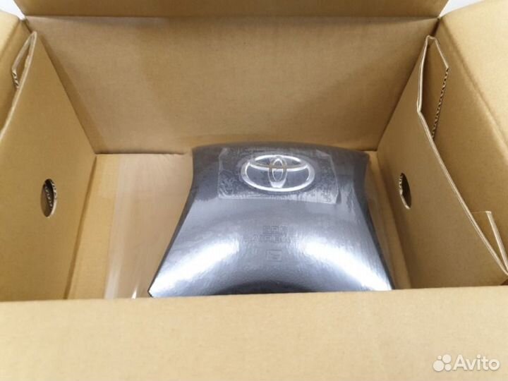 Airbag на руль передний Toyota Hilux 7 2011-2015