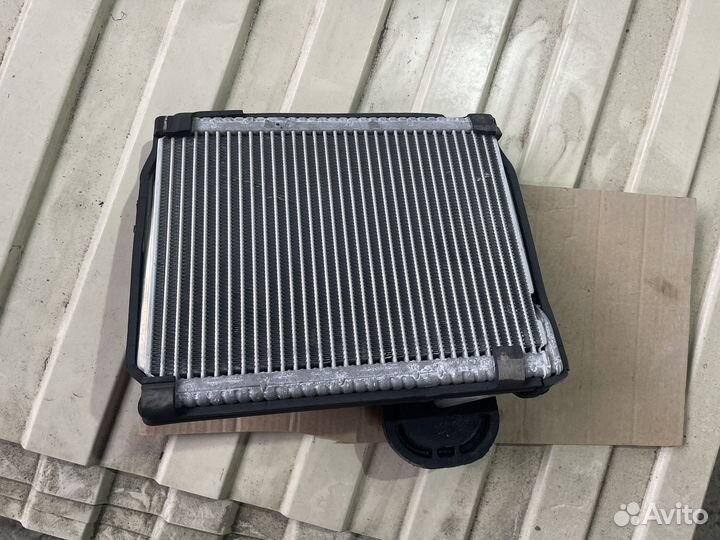 Испаритель кондиционера Jeep Wrangler JL