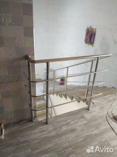 Поручни для лестниц