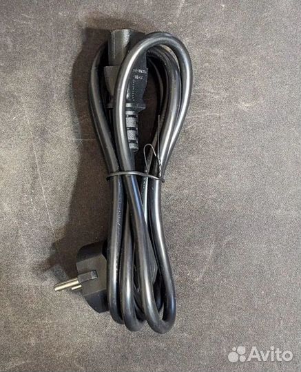 Кабель питания для компьютер