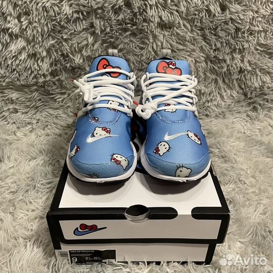 Hello Kitty x Nike Air Presto University Blue