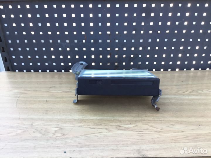 Компьютер системы навигации Toyota Land Cruiser 12