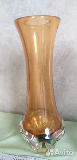 Хрустальная ваза, цветное стекло