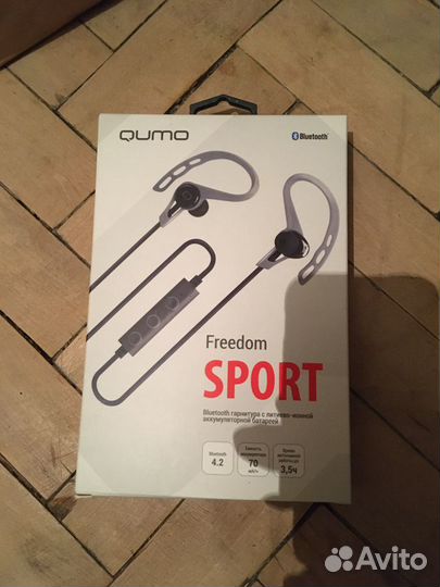 Беспроводные наушники Qumo freedom sport