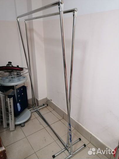 Вешалка напольная