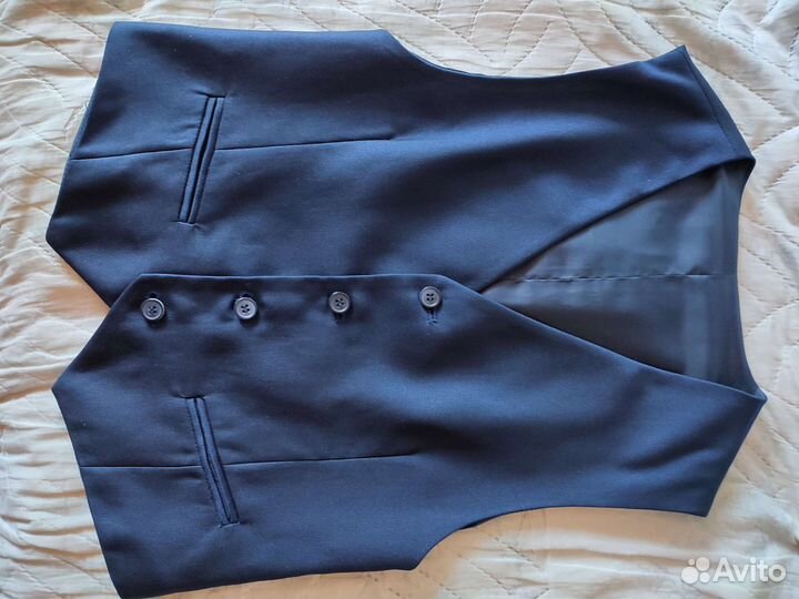 Рубашки школьные, новые, р. 146