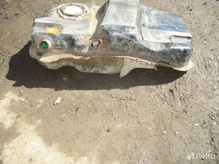 Бак топливный Mitsubishi Lancer 10