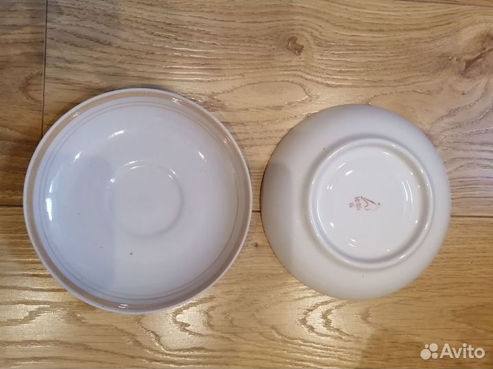 Блюдца новые, разные, остатки