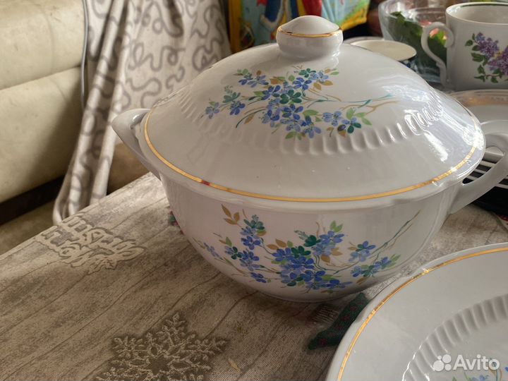 Супница с блюдом сервантное хранение