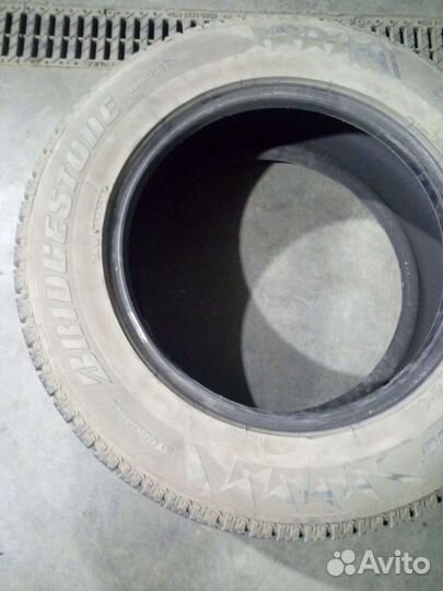 Bridgestone Ice Cruiser 7000 235/65 R17