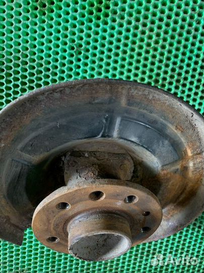 Ступица задняя правая Opel Astra H Z18XER 2007