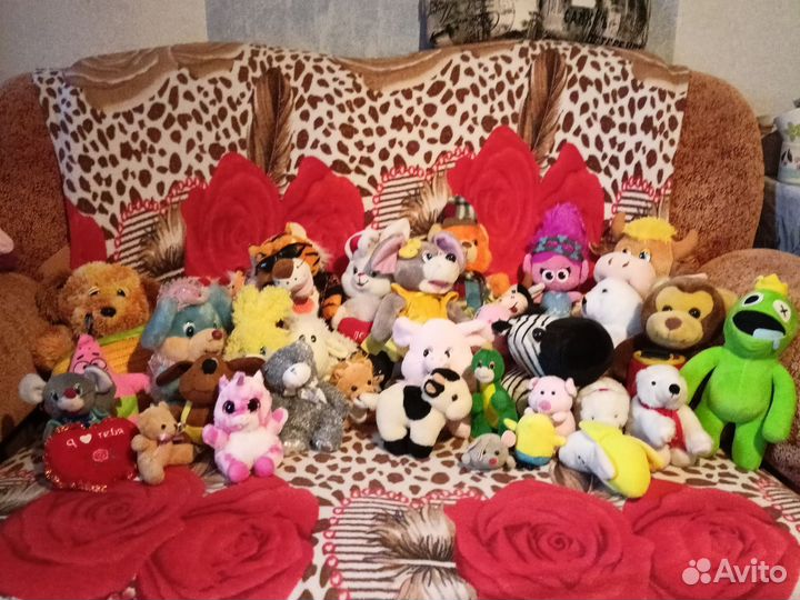Мягкие игрушки кучей