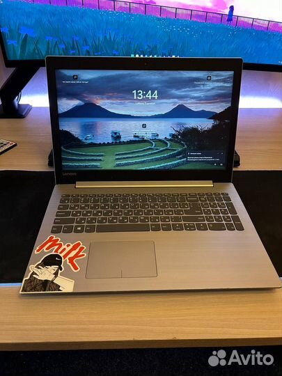 Ноутбук Lenovo Ideapad 320-15ikb