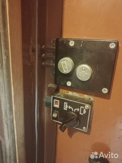 Дверь входная железная бу