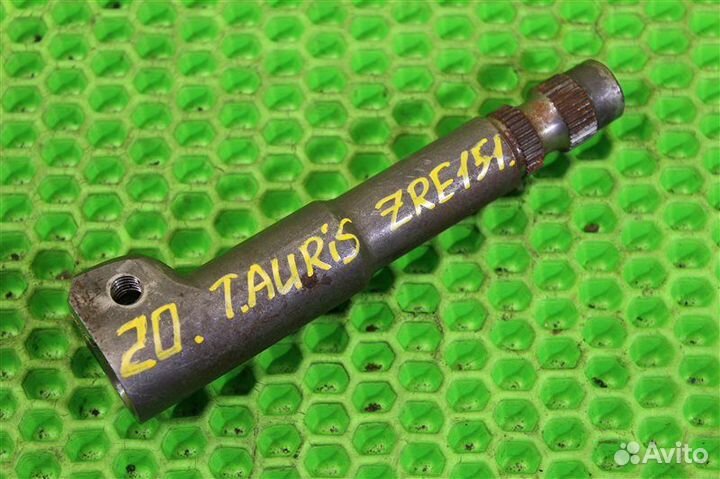 Карданчик рулевой Toyota Auris ZRE151 1zrfe 2009