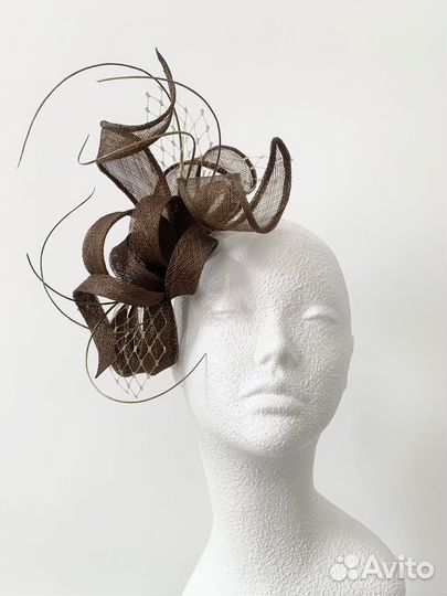 Шляпка коктейльная