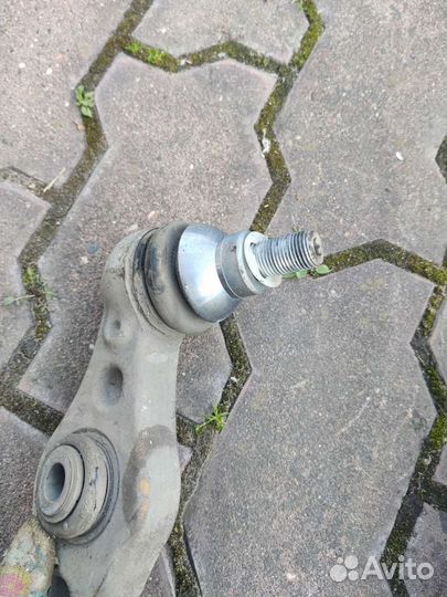 Рычаги передний нижний опорный Мерседес